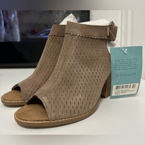 Sandals Toms Grenada